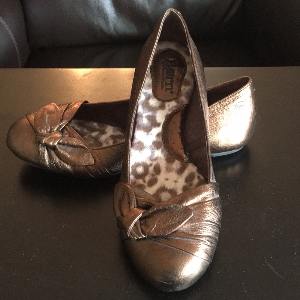 Born women’s flats